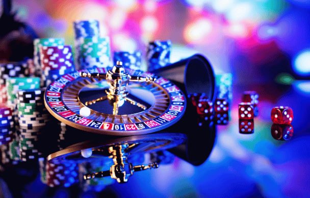 Filipino player using peso888 mobile app on smartphone with live casino game open